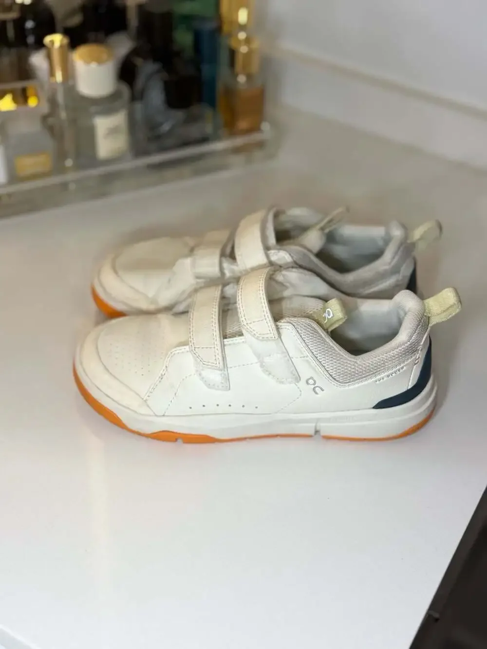 On The Roger Kids Sneakers White Orange
